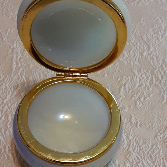 Vintage Roman Colosseum soapstone round hinged box - Picture 3 of 6